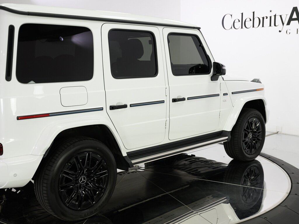 2025 Mercedes-Benz G580 Edition 1 with EQ Technology $182K MSRP - Photo 24 - Sarasota, FL 34243