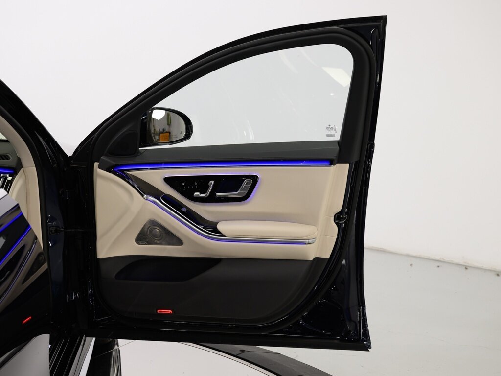 2022 Mercedes Benz S 500 AMG photo 36
