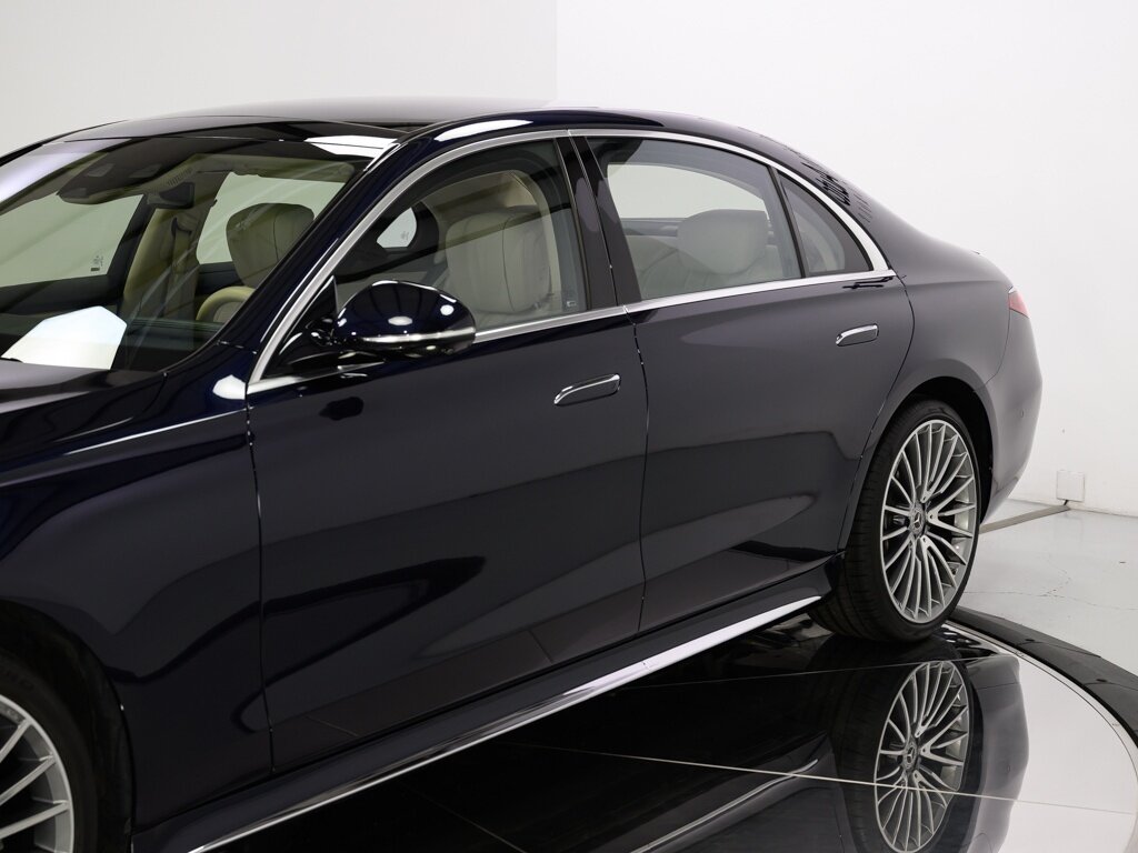 2022 Mercedes Benz S 500 AMG photo 13