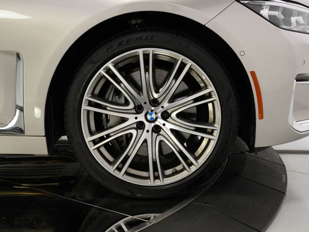 2022 BMW 750i xDrive Exec Pkg Driver Assist Pro - Photo 34 - Sarasota, FL 34243