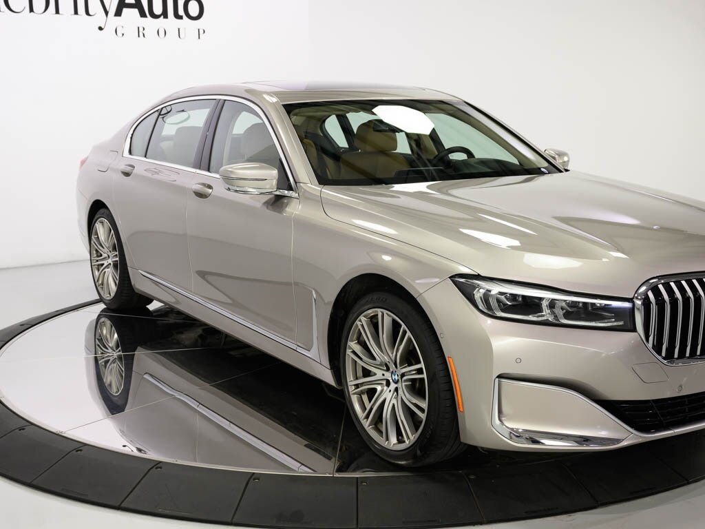 2022 BMW 750i xDrive Exec Pkg Driver Assist Pro - Photo 10 - Sarasota, FL 34243
