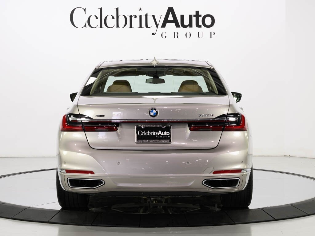 2022 BMW 750i xDrive Exec Pkg Driver Assist Pro - Photo 6 - Sarasota, FL 34243