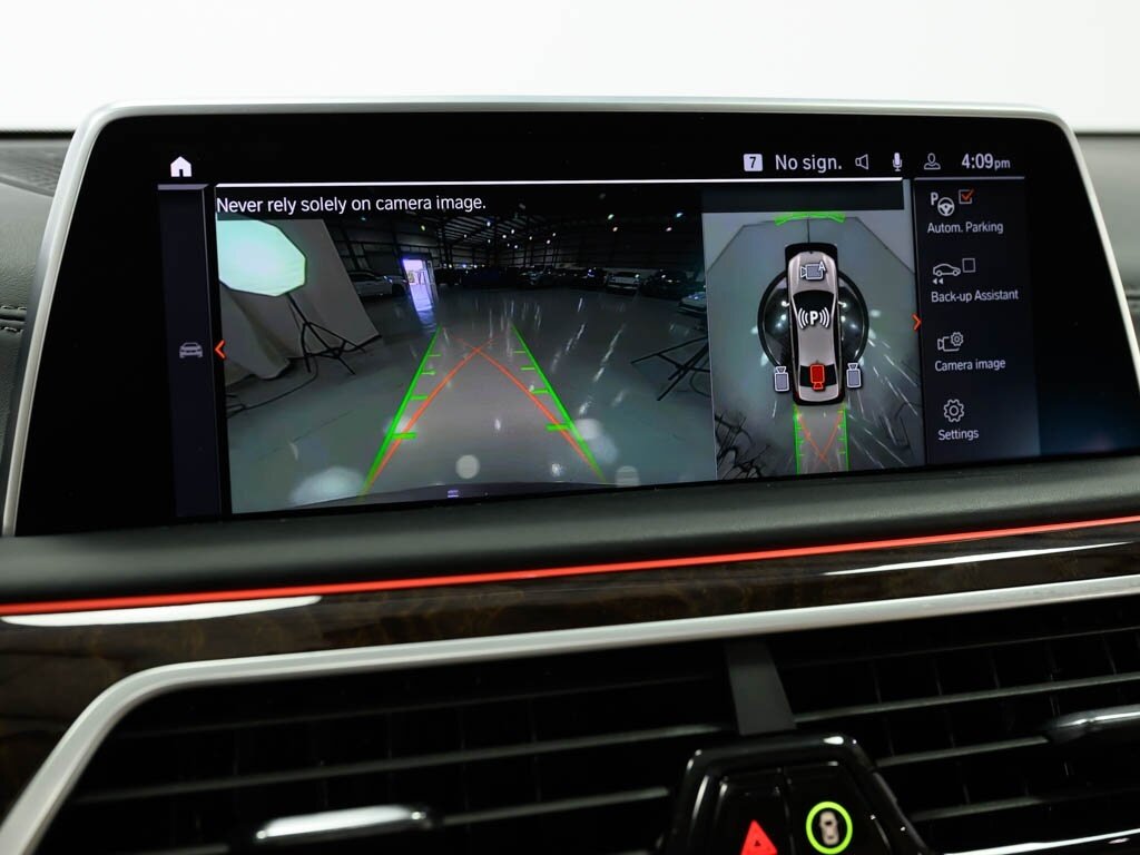 2022 BMW 750i xDrive Exec Pkg Driver Assist Pro - Photo 53 - Sarasota, FL 34243