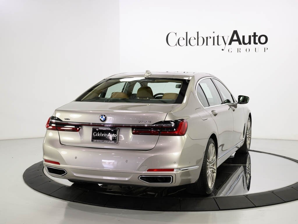 2022 BMW 750i xDrive Exec Pkg Driver Assist Pro - Photo 30 - Sarasota, FL 34243