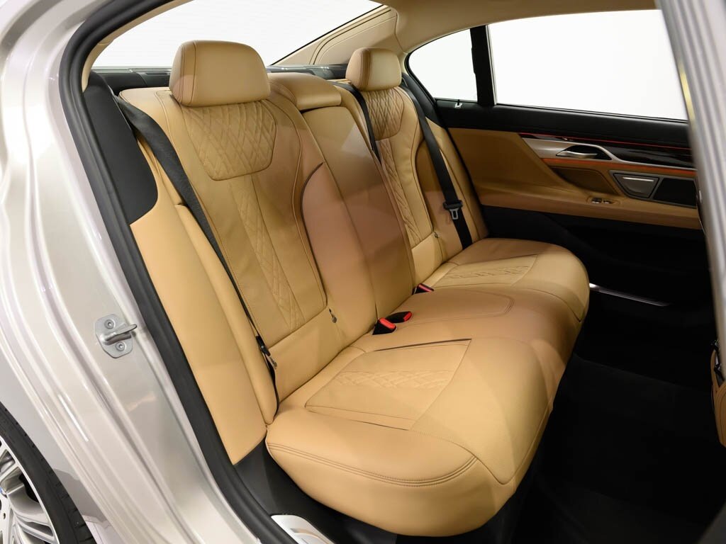 2022 BMW 750i xDrive Exec Pkg Driver Assist Pro - Photo 44 - Sarasota, FL 34243