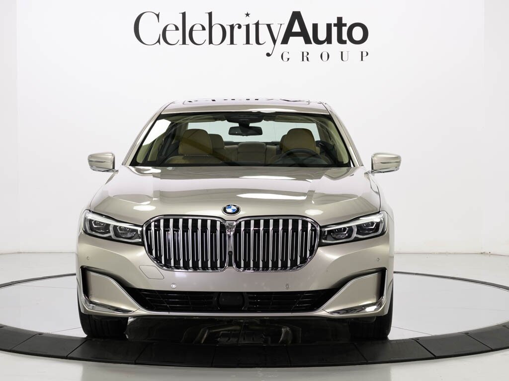 2022 BMW 750i xDrive Exec Pkg Driver Assist Pro - Photo 2 - Sarasota, FL 34243