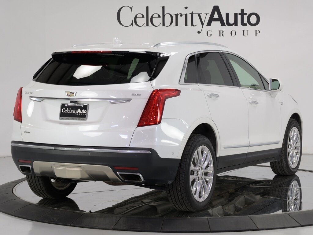 2019 Cadillac XT5 Platinum AWD 20 " Chrome Wheels   - Photo 7 - Sarasota, FL 34243