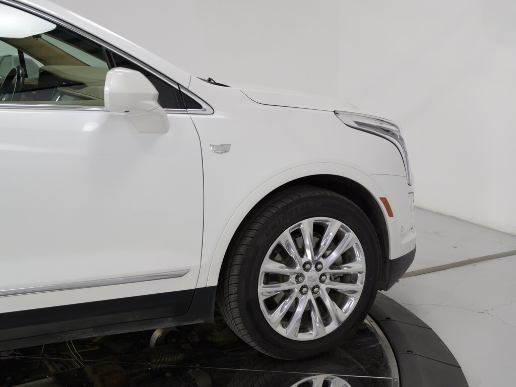 2019 Cadillac XT5 Platinum AWD 20 " Chrome Wheels   - Photo 17 - Sarasota, FL 34243