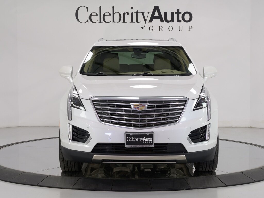 2019 Cadillac XT5 Platinum AWD 20 " Chrome Wheels   - Photo 2 - Sarasota, FL 34243