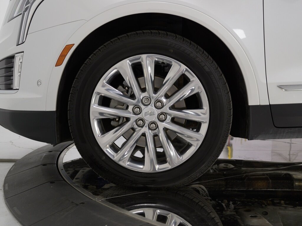 2019 Cadillac XT5 Platinum AWD 20 " Chrome Wheels   - Photo 36 - Sarasota, FL 34243