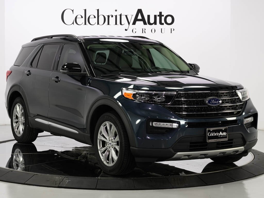 2024 Ford Explorer XLT Equipment Group 202A - Photo 1 - Sarasota, FL 34243