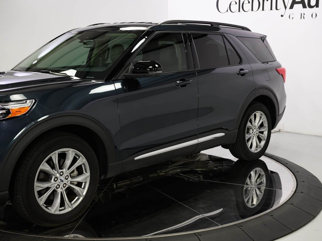 2024 Ford Explorer XLT Equipment Group 202A - Photo 14 - Sarasota, FL 34243