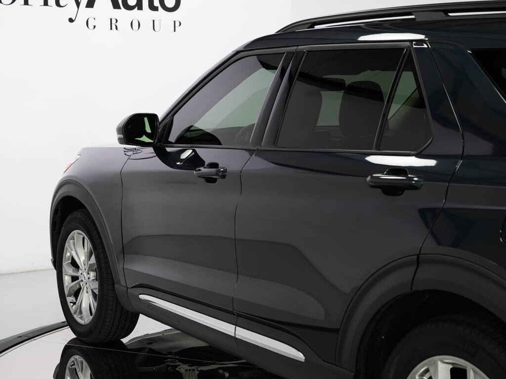 2024 Ford Explorer XLT Equipment Group 202A - Photo 27 - Sarasota, FL 34243