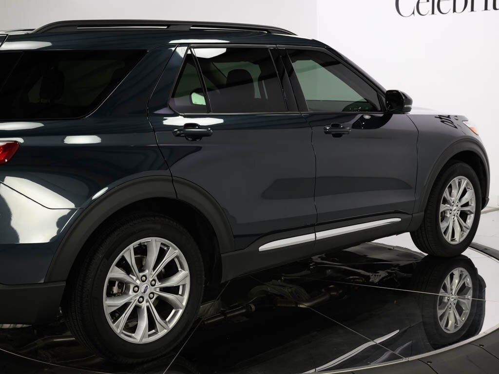 2024 Ford Explorer XLT Equipment Group 202A - Photo 24 - Sarasota, FL 34243