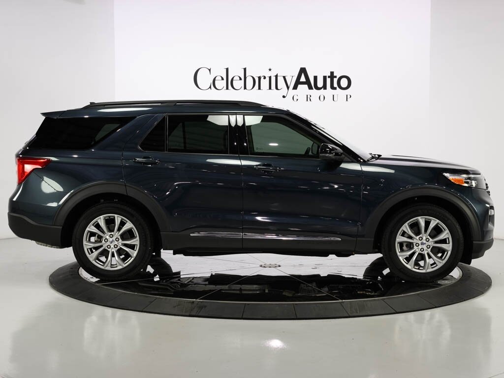 2024 Ford Explorer XLT Equipment Group 202A - Photo 8 - Sarasota, FL 34243