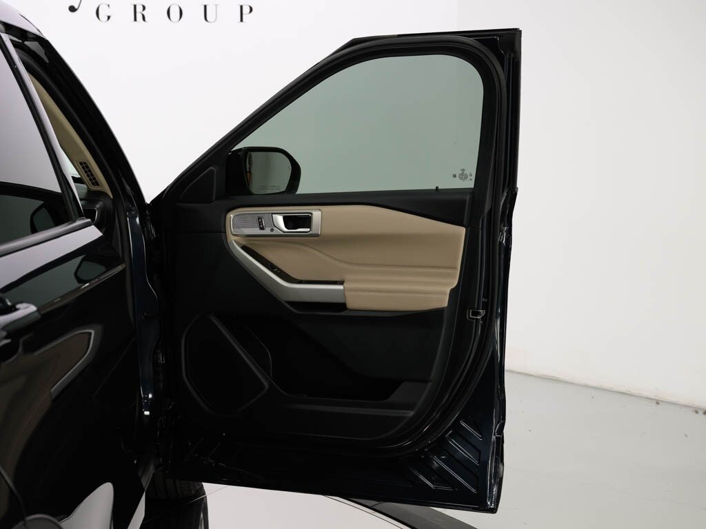 2024 Ford Explorer XLT Equipment Group 202A - Photo 37 - Sarasota, FL 34243