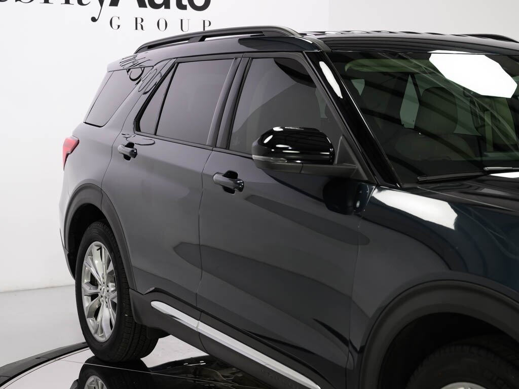 2024 Ford Explorer XLT Equipment Group 202A - Photo 15 - Sarasota, FL 34243