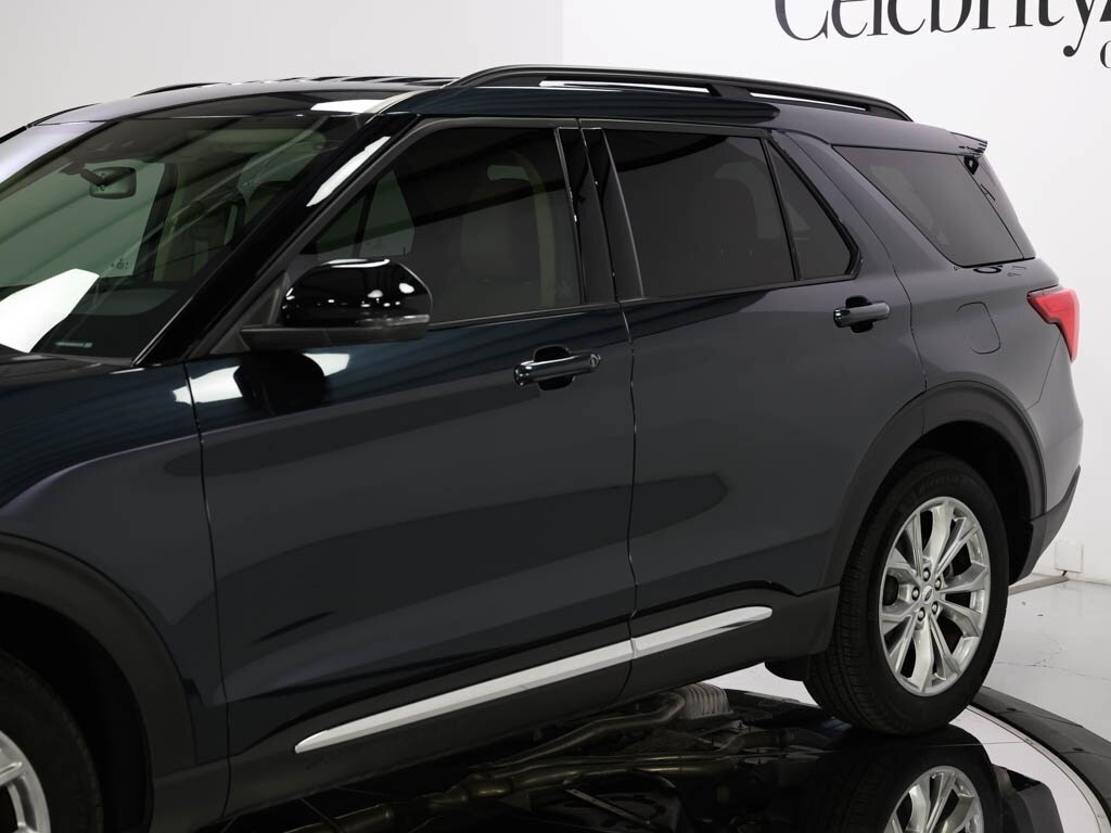 2024 Ford Explorer XLT Equipment Group 202A - Photo 16 - Sarasota, FL 34243