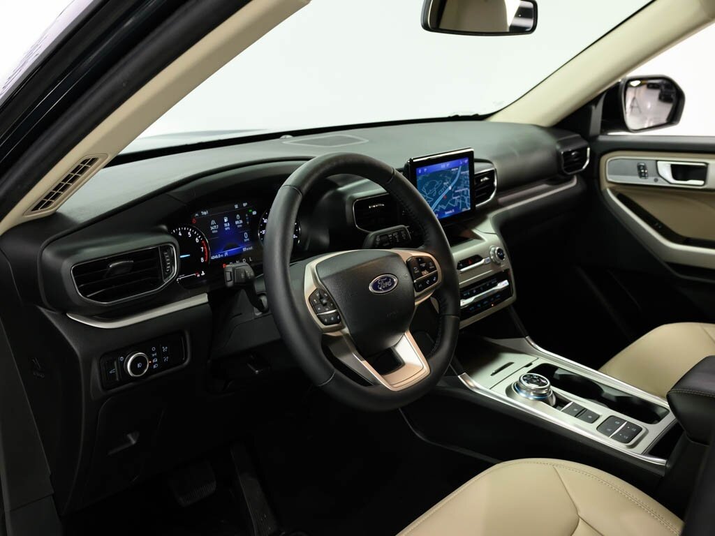 2024 Ford Explorer XLT Equipment Group 202A - Photo 48 - Sarasota, FL 34243