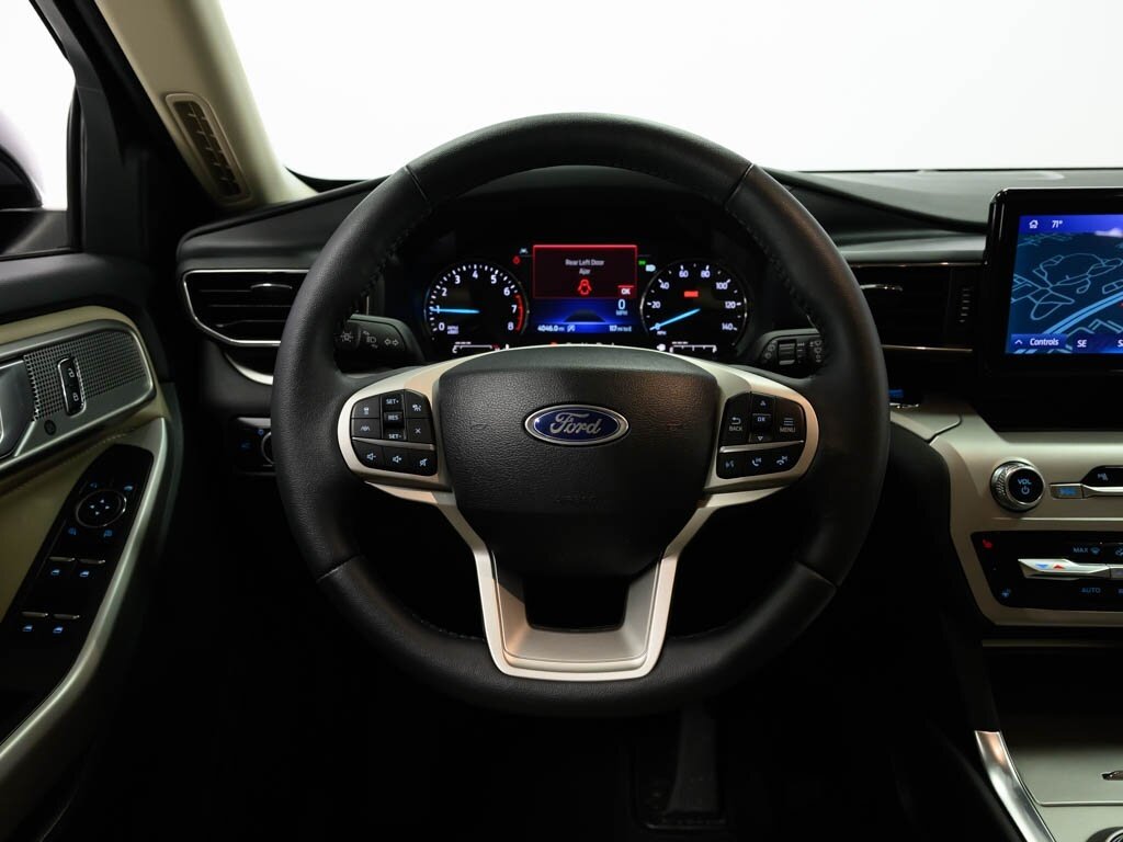 2024 Ford Explorer XLT Equipment Group 202A - Photo 49 - Sarasota, FL 34243