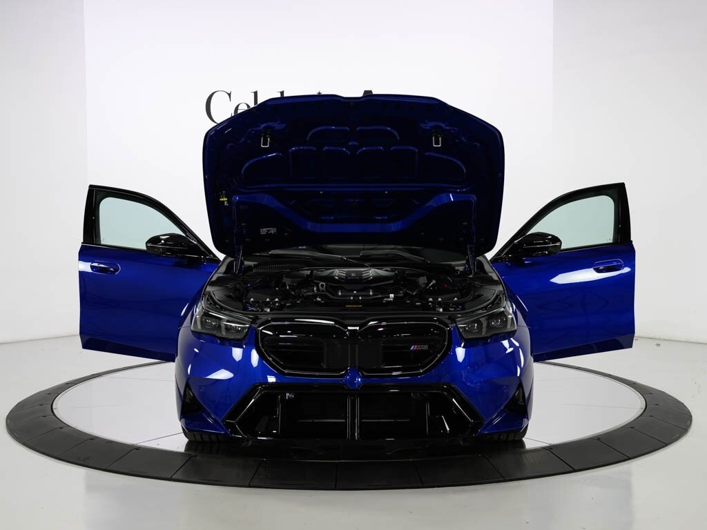 2025 BMW M5 Executive Pkg Driver Assistance Professional - Photo 61 - Sarasota, FL 34243