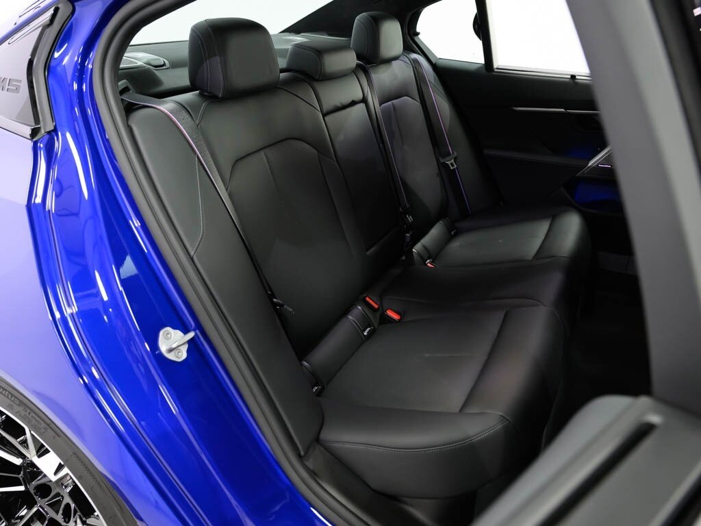2025 BMW M5 Executive Pkg Driver Assistance Professional - Photo 40 - Sarasota, FL 34243