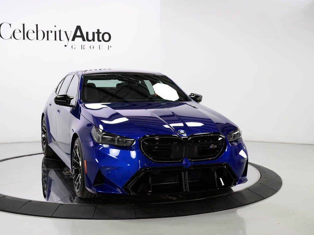 2025 BMW M5 Executive Pkg Driver Assistance Professional - Photo 19 - Sarasota, FL 34243