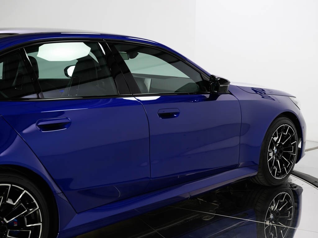 2025 BMW M5 Executive Pkg Driver Assistance Professional - Photo 26 - Sarasota, FL 34243