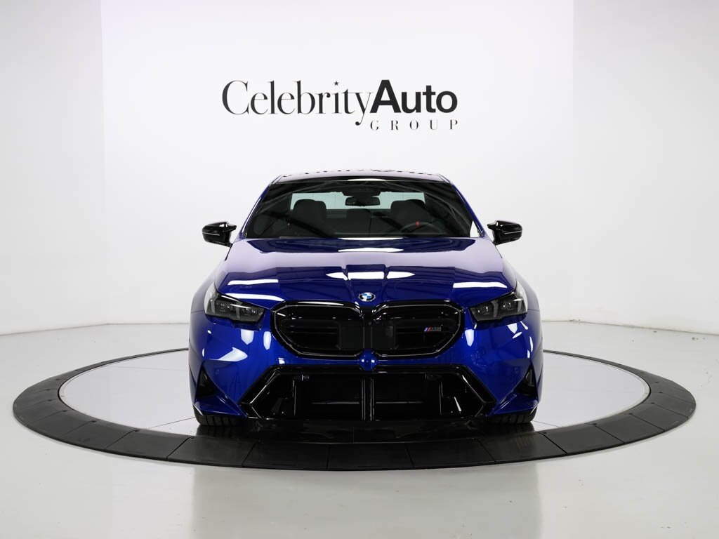 2025 BMW M5 Executive Pkg Driver Assistance Professional - Photo 11 - Sarasota, FL 34243
