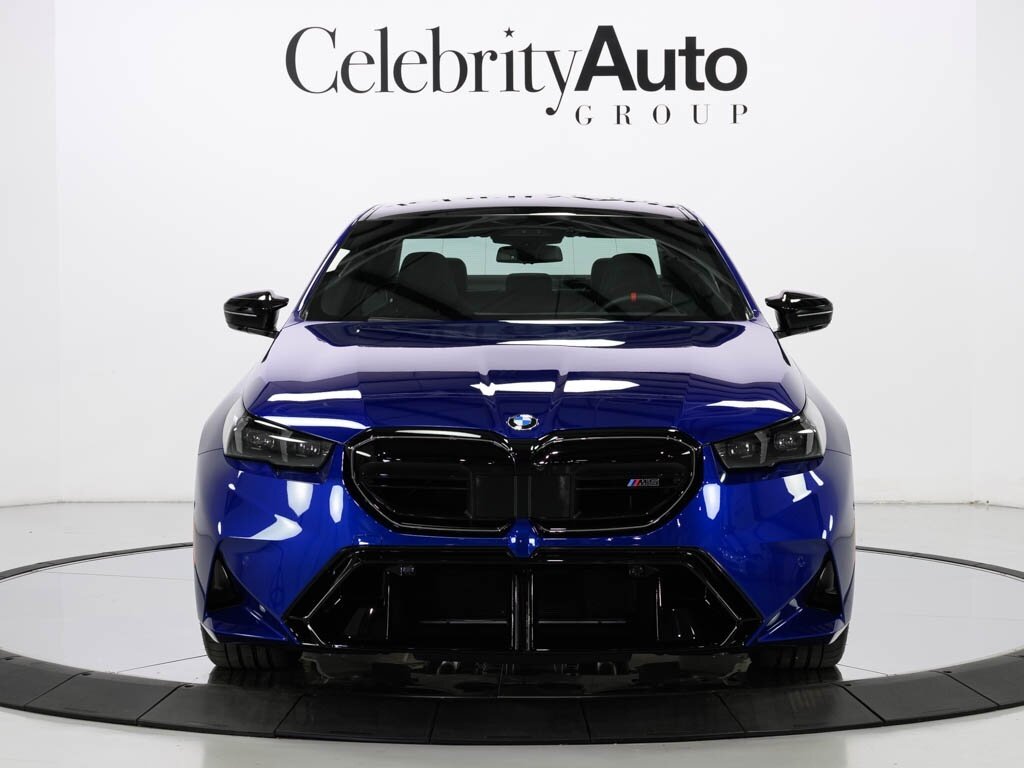 2025 BMW M5 Executive Pkg Driver Assistance Professional - Photo 2 - Sarasota, FL 34243