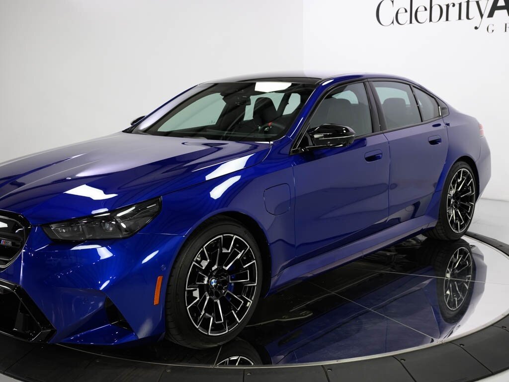 2025 BMW M5 Executive Pkg Driver Assistance Professional - Photo 12 - Sarasota, FL 34243