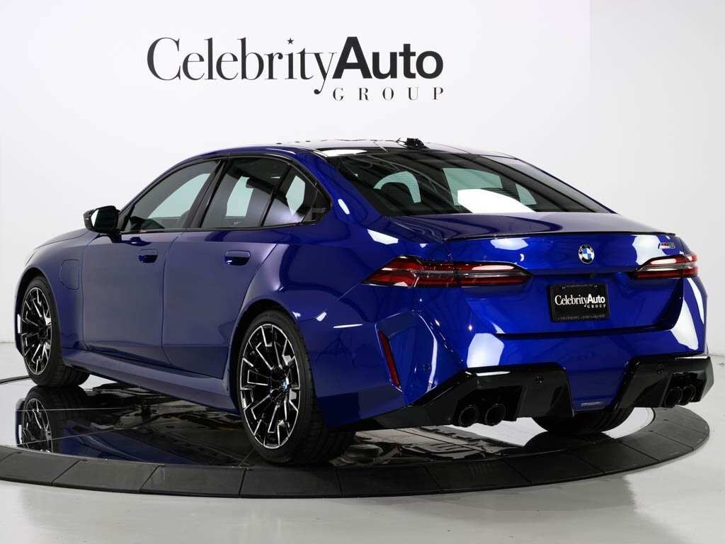 2025 BMW M5 Executive Pkg Driver Assistance Professional - Photo 5 - Sarasota, FL 34243