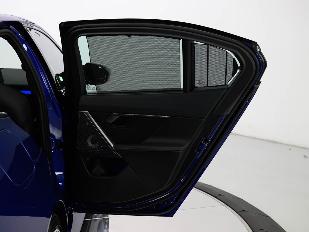 2025 BMW M5 Executive Pkg Driver Assistance Professional - Photo 37 - Sarasota, FL 34243