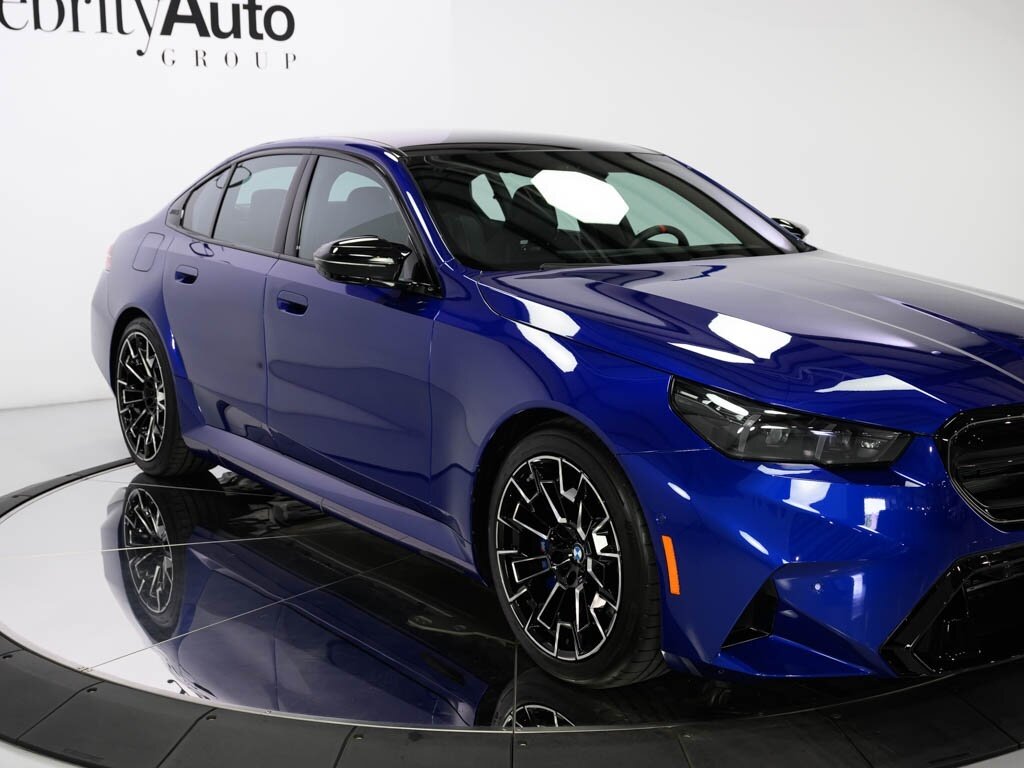 2025 BMW M5 Executive Pkg Driver Assistance Professional - Photo 10 - Sarasota, FL 34243