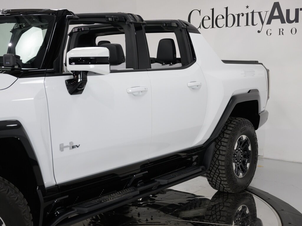 2023 GMC HUMMER EV Pick Up Edition 1 Power Retractable Tonneau Cover   - Photo 16 - Sarasota, FL 34243