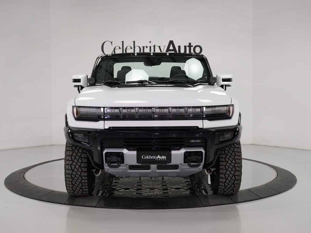 2023 GMC HUMMER EV Pick Up Edition 1 Power Retractable Tonneau Cover   - Photo 3 - Sarasota, FL 34243