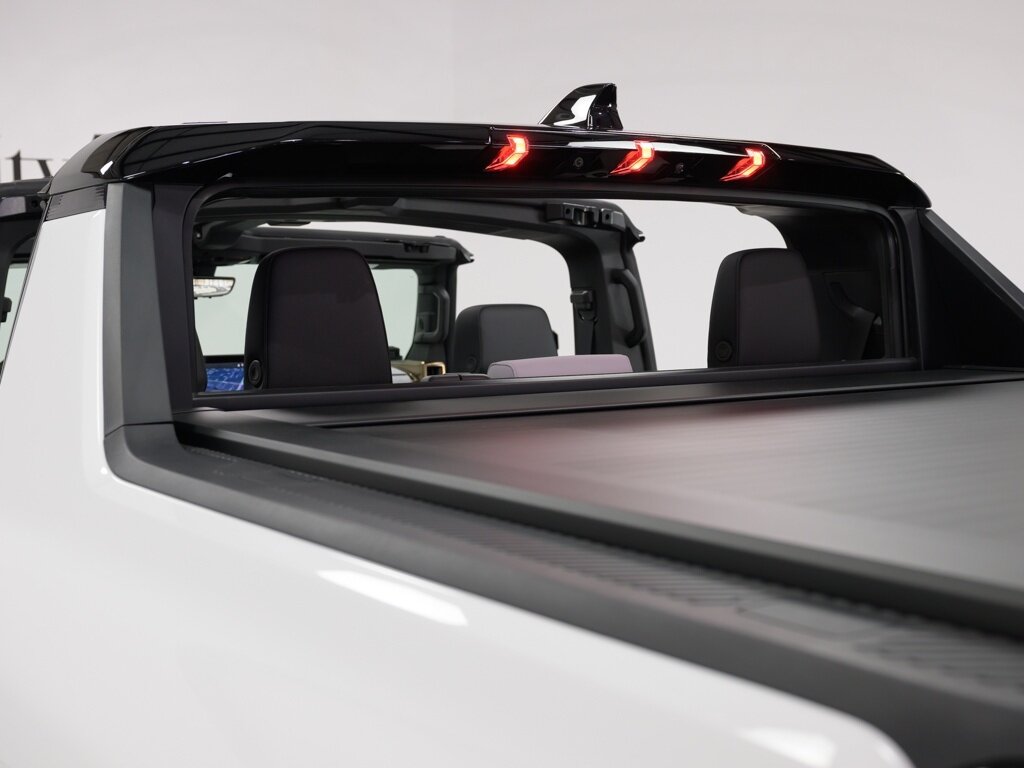 2023 GMC HUMMER EV Pick Up Edition 1 Power Retractable Tonneau Cover   - Photo 84 - Sarasota, FL 34243