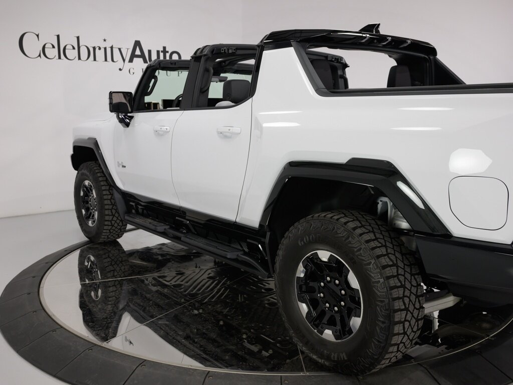 2023 GMC HUMMER EV Pick Up Edition 1 Power Retractable Tonneau Cover   - Photo 29 - Sarasota, FL 34243