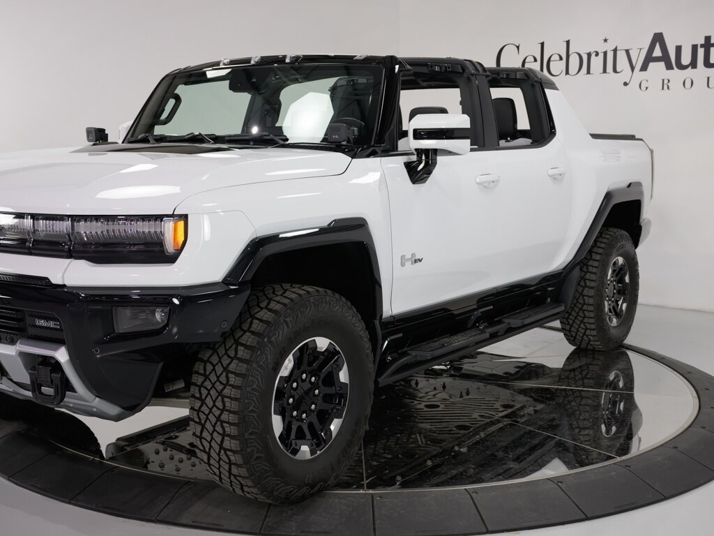 2023 GMC HUMMER EV Pick Up Edition 1 Power Retractable Tonneau Cover   - Photo 12 - Sarasota, FL 34243