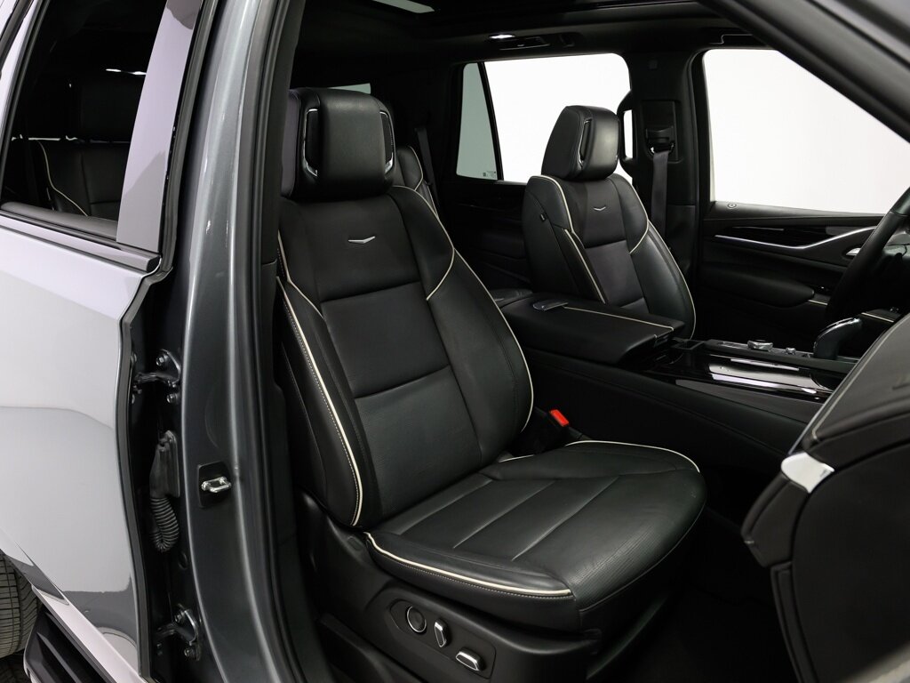 2021 Cadillac Escalade Sport 4WD $91K MSRP 22 " Wheels - Photo 43 - Sarasota, FL 34243