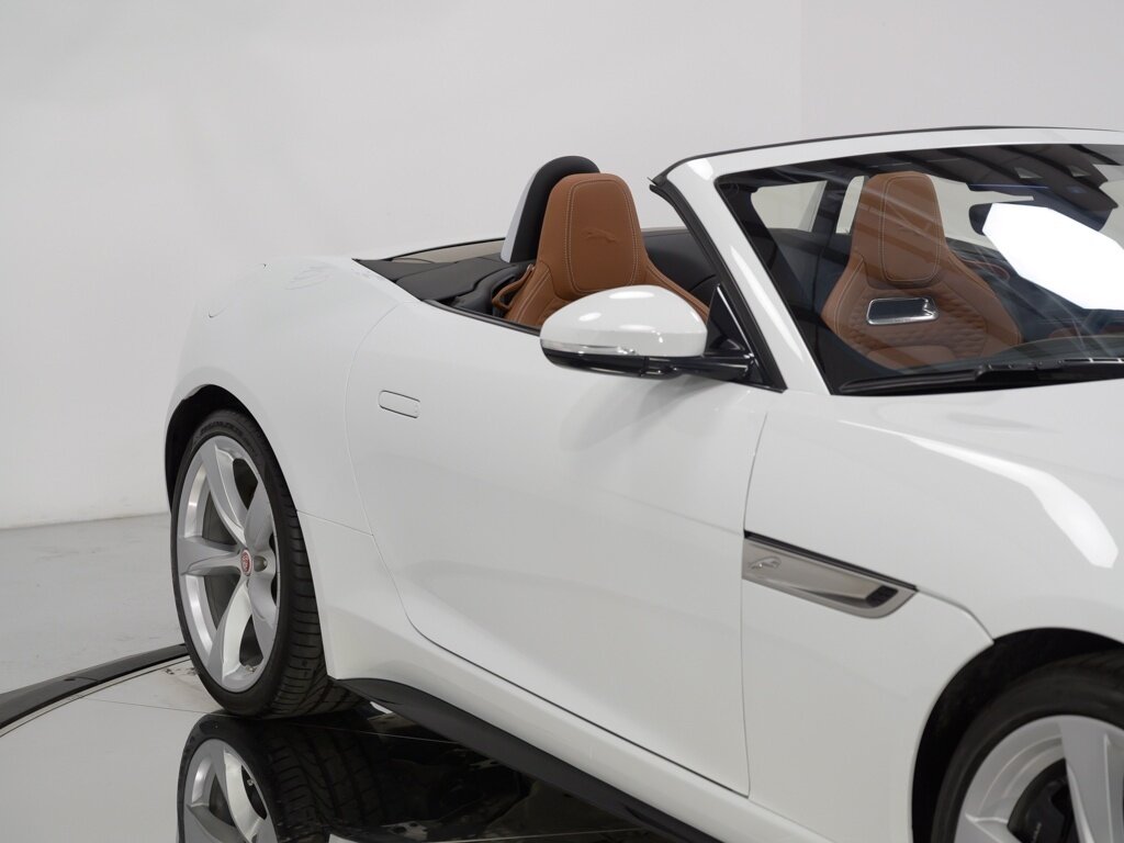 2022 Jaguar F-Type P450 R-Dynamic $95k MSRP Interior Luxury Pkg   - Photo 24 - Sarasota, FL 34243