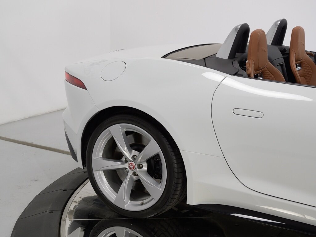 2022 Jaguar F-Type P450 R-Dynamic $95k MSRP Interior Luxury Pkg   - Photo 35 - Sarasota, FL 34243