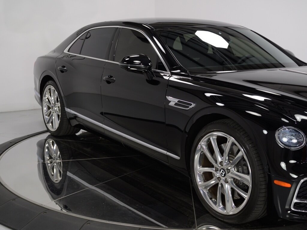 2024 Bentley Flying Spur Hybrid $248K MSRP 22 " Polished 5-Spoke Wheels   - Photo 13 - Sarasota, FL 34243