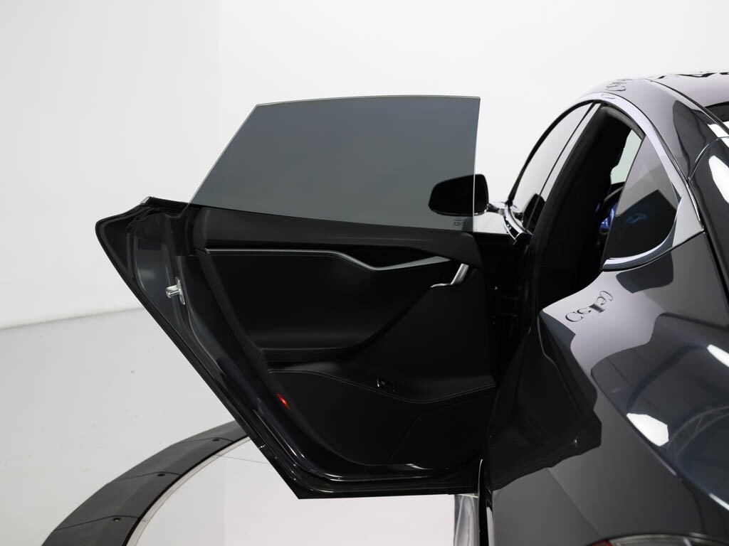2020 Tesla Model S Long Range Plus Full Self Driving Capability - Photo 38 - Sarasota, FL 34243