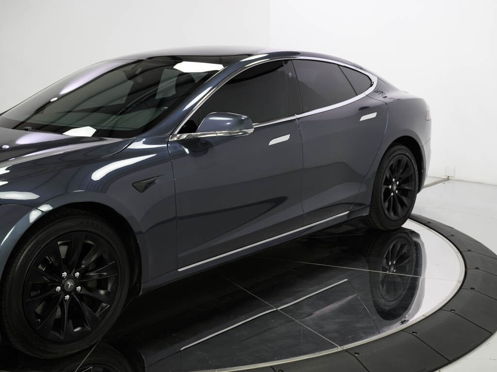 2020 Tesla Model S Long Range Plus Full Self Driving Capability - Photo 14 - Sarasota, FL 34243