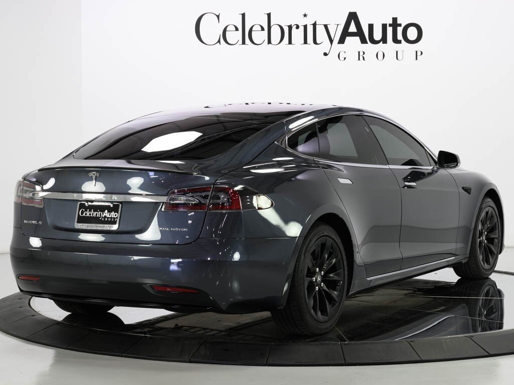 2020 Tesla Model S Long Range Plus Full Self Driving Capability - Photo 7 - Sarasota, FL 34243