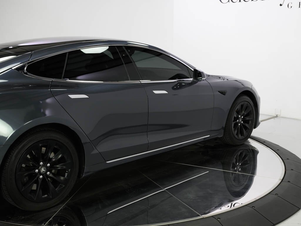 2020 Tesla Model S Long Range Plus Full Self Driving Capability - Photo 24 - Sarasota, FL 34243