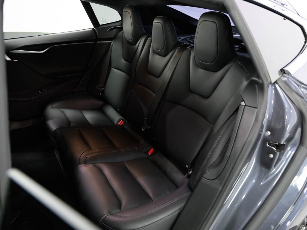 2020 Tesla Model S Long Range Plus Full Self Driving Capability - Photo 44 - Sarasota, FL 34243