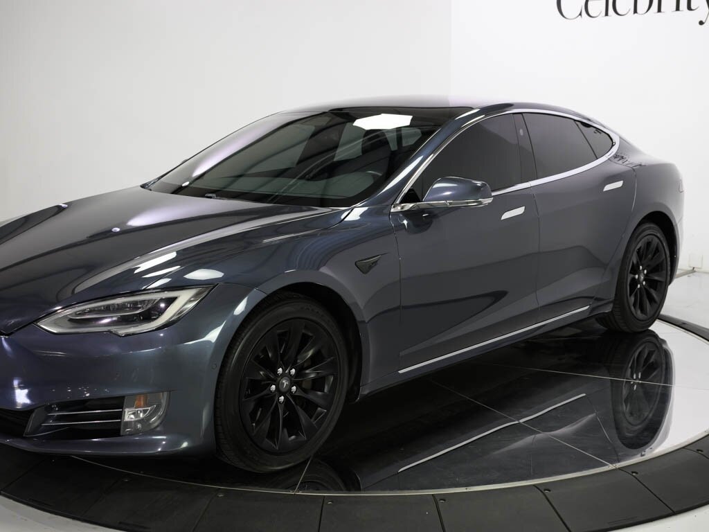 2020 Tesla Model S Long Range Plus Full Self Driving Capability - Photo 12 - Sarasota, FL 34243