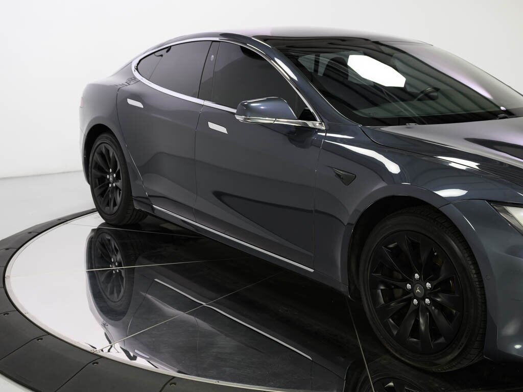 2020 Tesla Model S Long Range Plus Full Self Driving Capability - Photo 13 - Sarasota, FL 34243